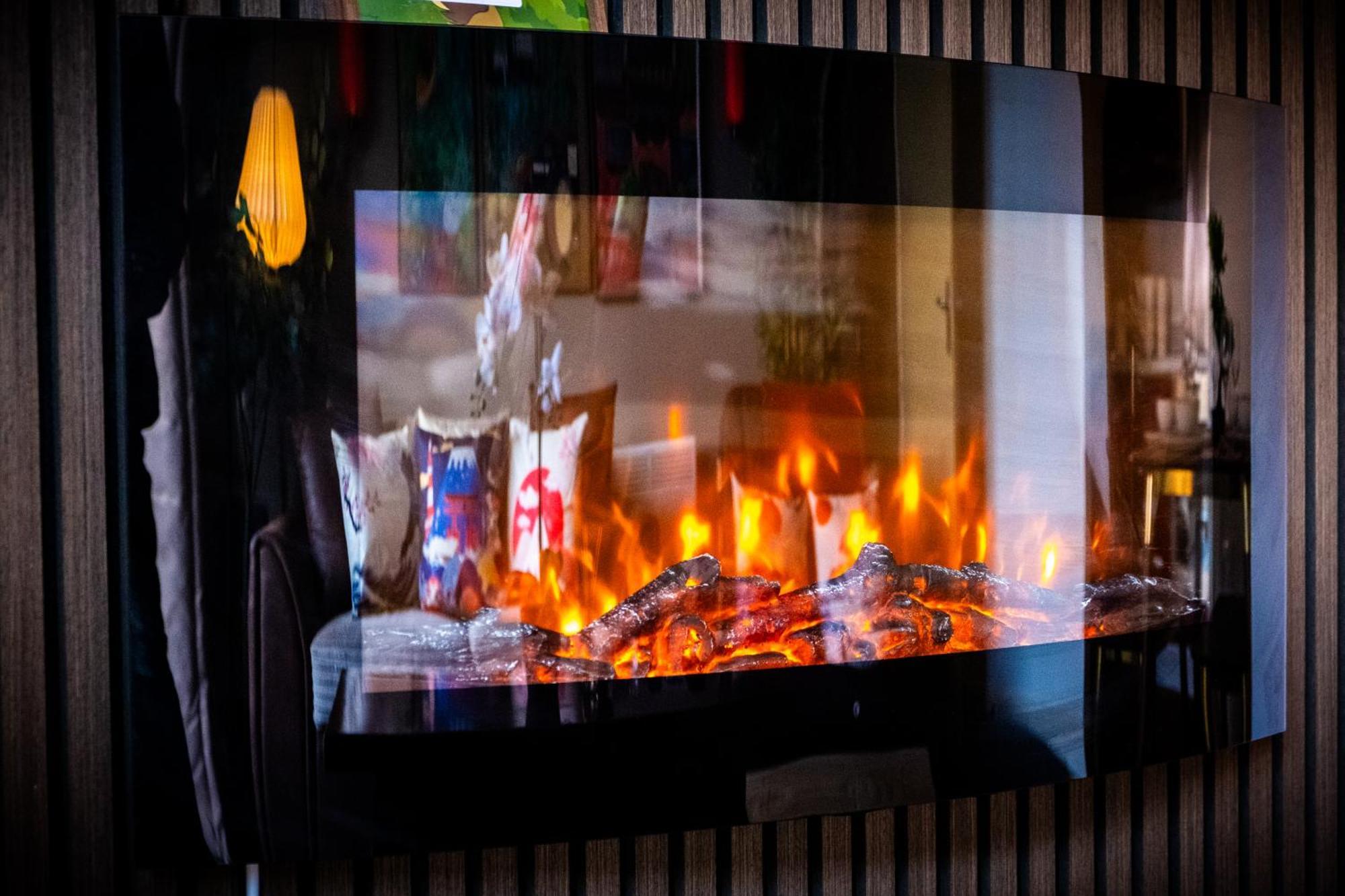 Anime Suite - Central And Free Parking With Netflix Бирмингем Экстерьер фото